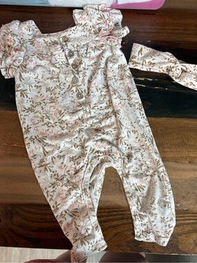Jessica Simpson romper with headband